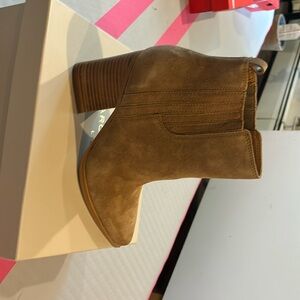 Brand New Marc Fisher Oshay 8.5